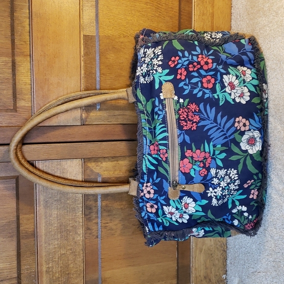 Myra NWT Floral Canvas & Leather HairOn Bag - Picture 3 of 12